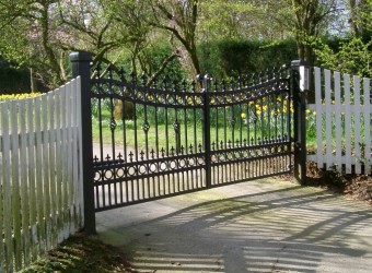 Metal Gates