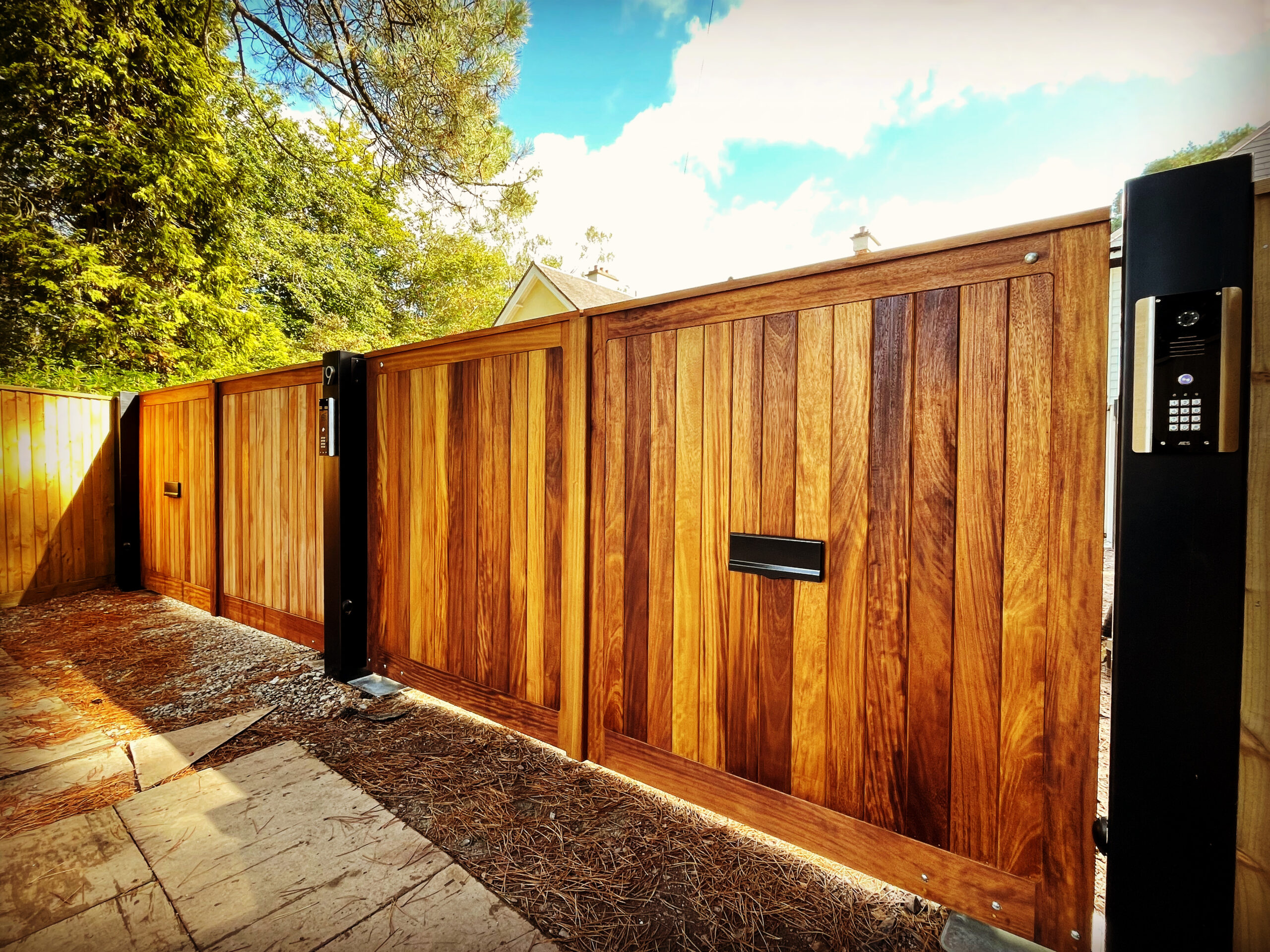Wooden Gates | Advanced Gate Solutions